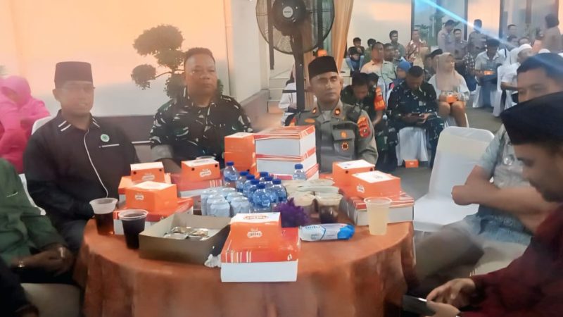 Polsek Sunggal Gelar Buka Puasa Bersama, Pererat Silaturahmi dengan Masyarakat