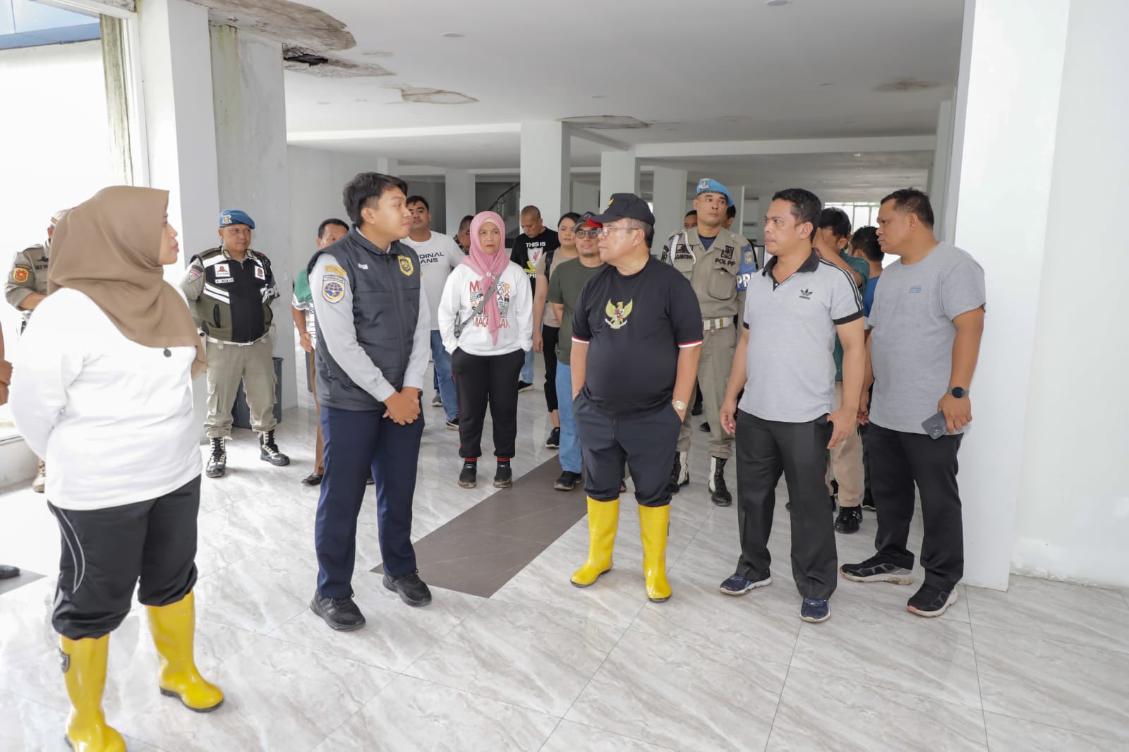 Wali Kota Pematangsiantar Wesly Silalahi SH MKn Didampingi Wakil Wali Kota Herlina Kunjungi Terminal Tipe A Tanjung Pinggir