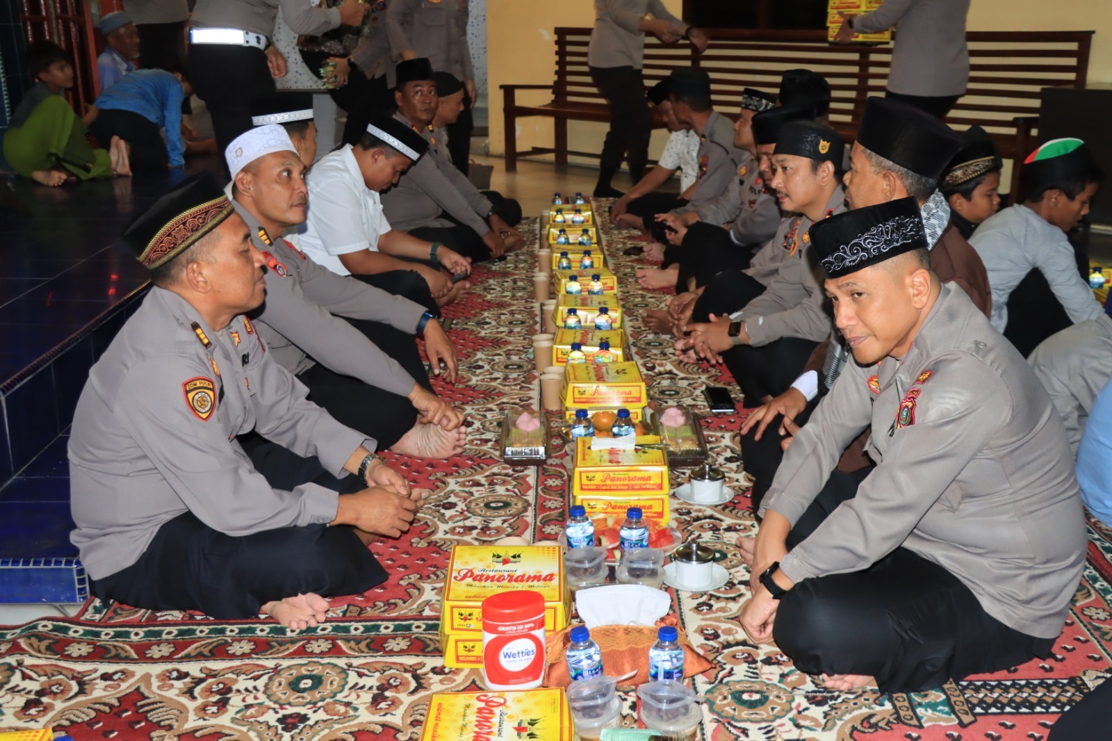 Bulan Penuh Berkah, Kapolres Pematangsiantar Buka Puasa Bersama Anak Yatim