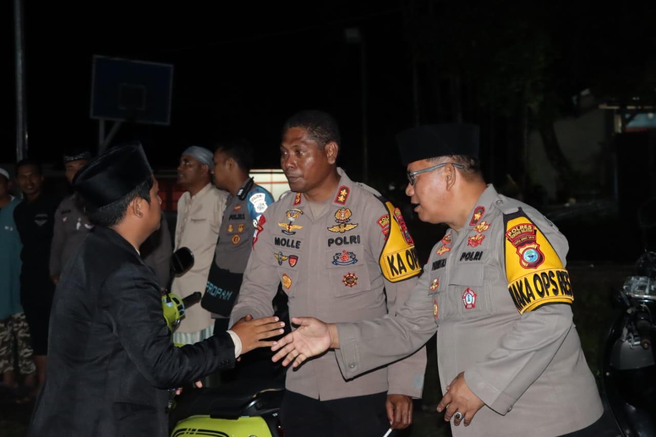 Semarak Penghujung Ramadhan, Polres Sorong Selatan Gelar Tarawih Keliling Bersama Jamaah di Masjid Ar-Rahman