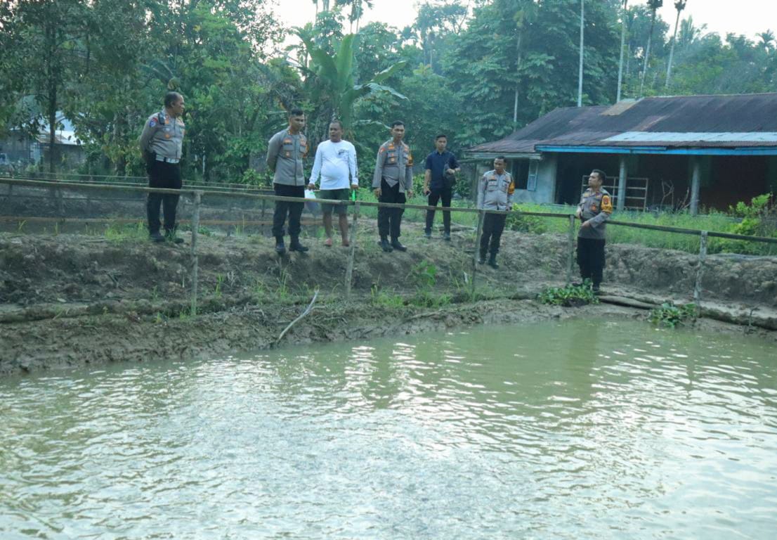 Jelang Lebaran, Kapolres Inhu Cek 6.000 Bibit Ikan untuk Ketahanan Pangan