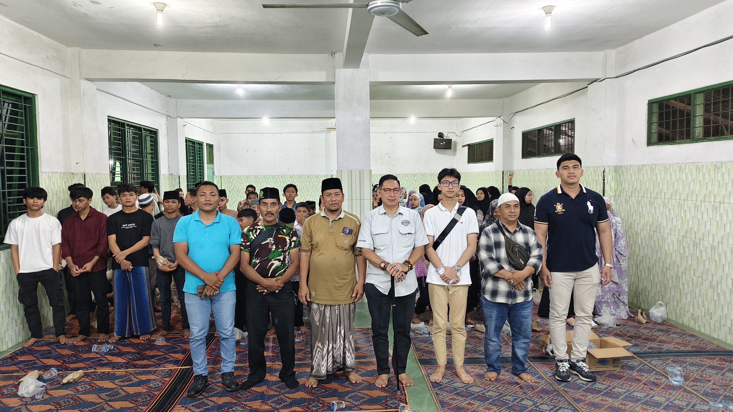 Ketua DPRD Medan, Wong Chun Sen Tarigan Buka Puasa Bersama Anak Yatim di Panti Asuhan Aljami’yatul Washliyah