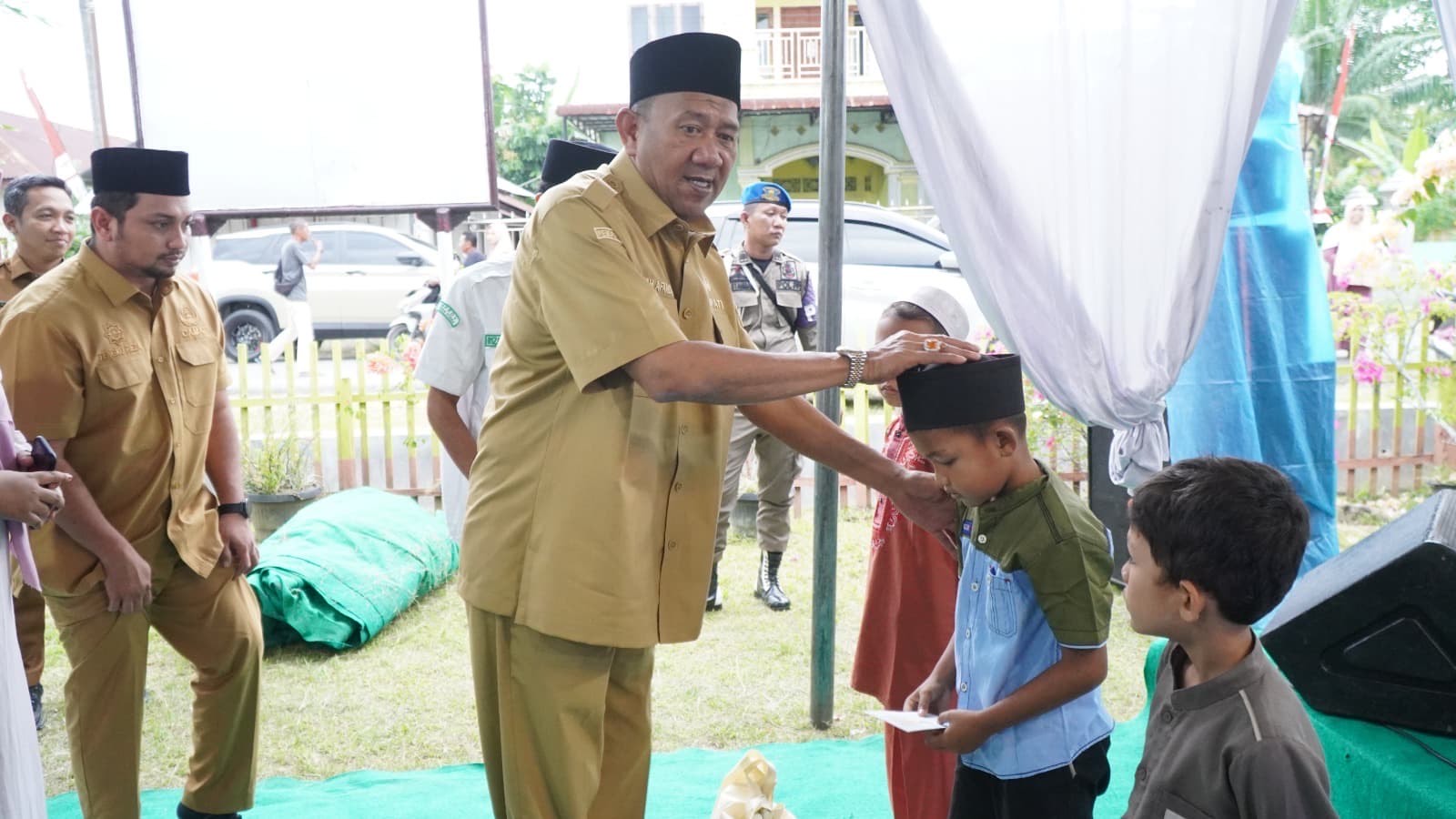 Bupati Langkat Syah Afandin Launching Desa Digital Teluk Bakung dan Tutup Safari Ramadhan