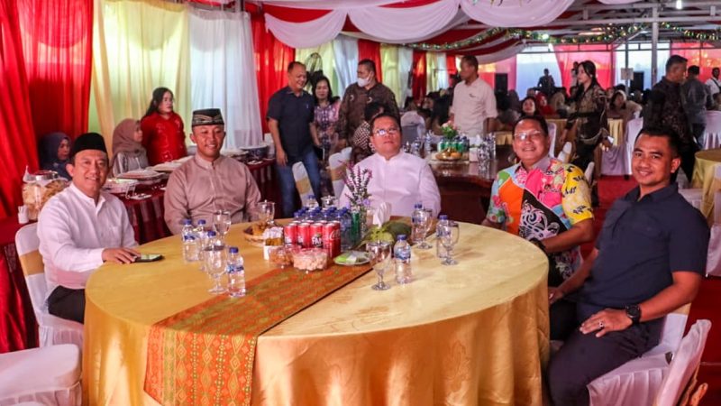 Wali Kota Pematangsiantar Didampingi Ketua TP PKK Liswati Sinaga Hadiri Acara Open House yang Digelar Dandim 0207 Simalungun