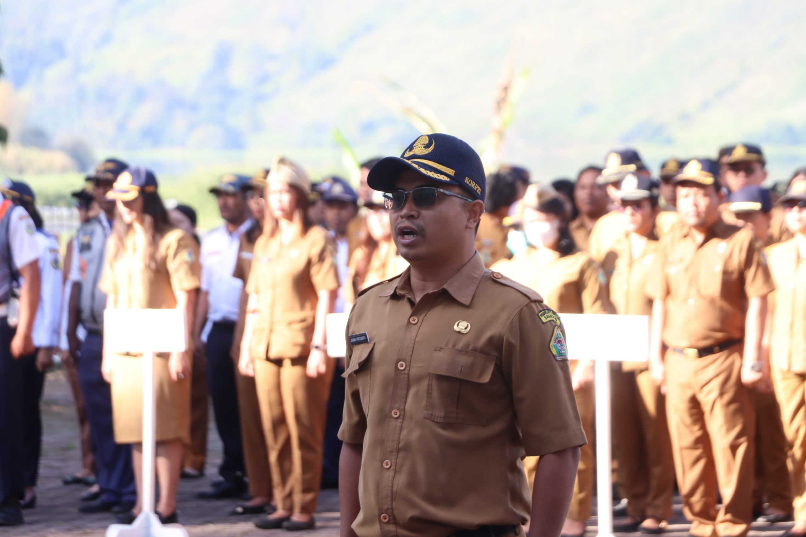 Perdana Setelah Dilantik, Bupati Dan Wabup Pimpin Apel Gabungan, Vandiko: Tingkatkan Kreatifitas Dan Gali Segala Potensi Yang Ada Untuk Kesejahteraan Masyarakat