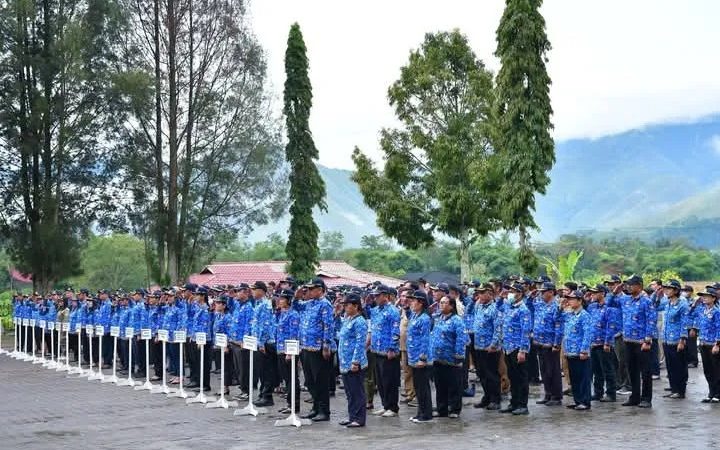 Hari Kesadaran Nasional Perdana Tahun 2025, Sekda Samosir Tegaskan Pentingnya Disiplin dan Optimalisasi Kerja