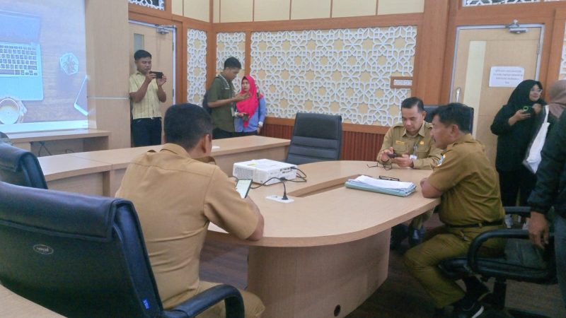 Sekda Kota Pangkalpinang Dalam Rakor Meminta Lurah dan Camat Harus Jeli Terkait Sampah