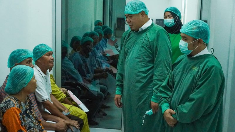 Wabup Batu Bara Hadiri Operasi Katarak Gratis Yang digelar Grup NGO Body and Soul Ministries