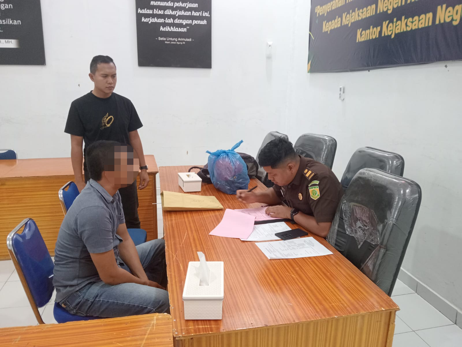 Sat Resnarkoba Polres Aceh Barat Serahkan Tersangka dan Barang Bukti ke Kejaksaan