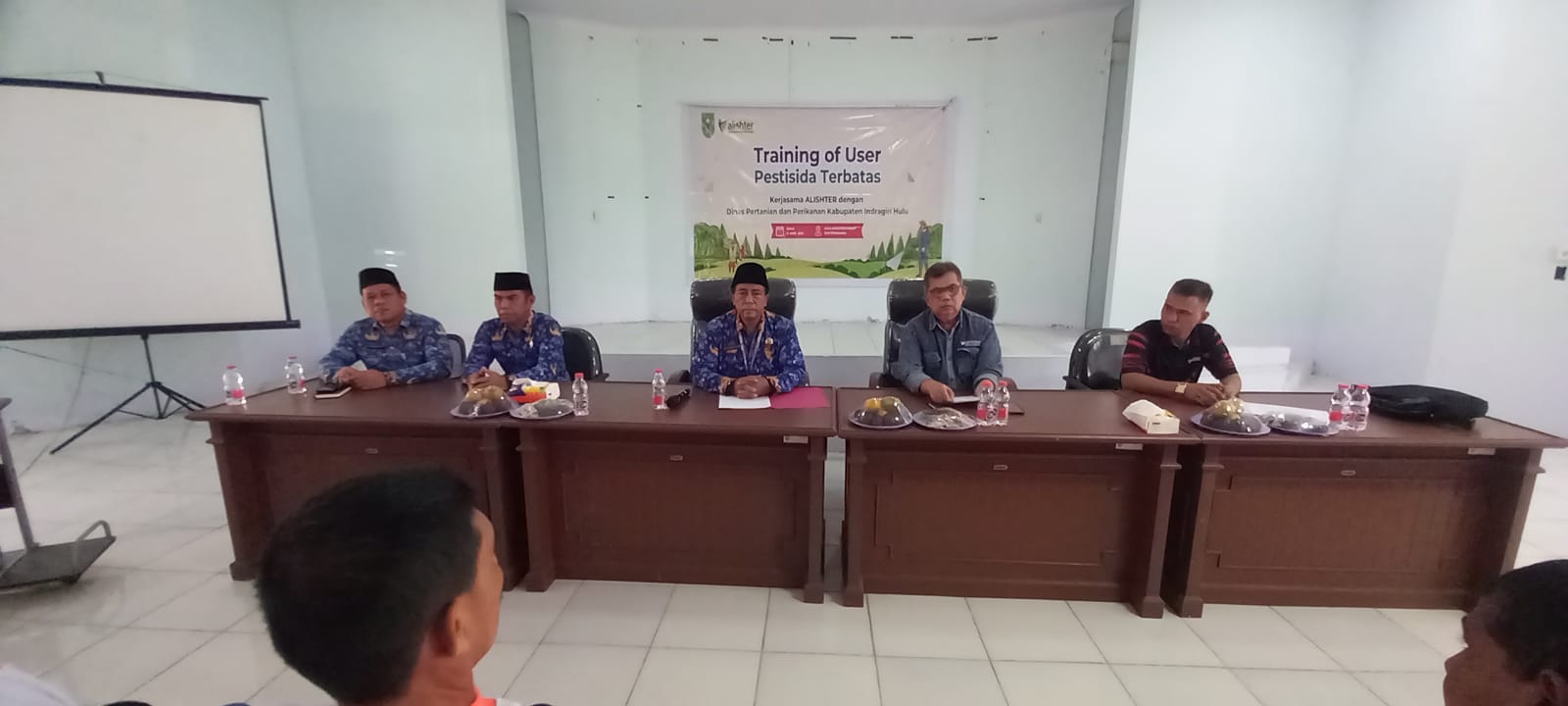 Antusias, Alishter Riau Bersama Distankan Inhu Gelar Training Of User Pestisida Terbatas