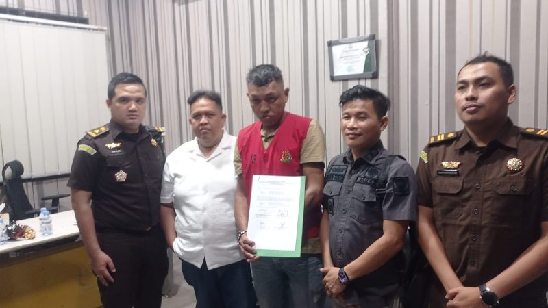 Tim Intelijen dan JPU Kejari Sergai Eksekusi DPO Terpidana Perkara Zinah