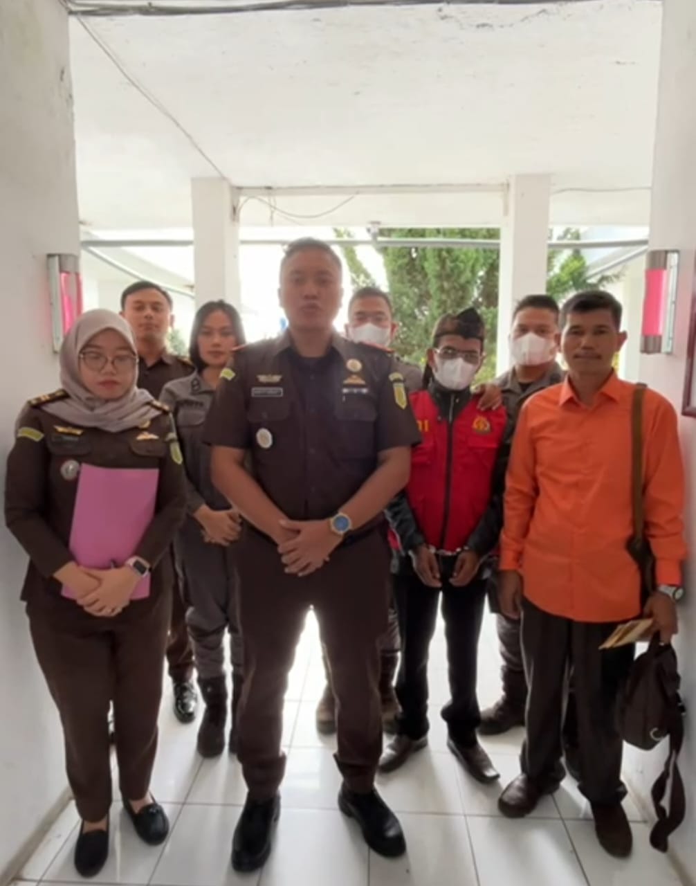 TIM Penyidik Kejaksaan Cabang Siborong-borong Tetapkan Tersangka Dan Melakukan Penahanan Terhadap Direktur BUMDES Sigumbang