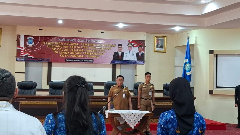 PJ Walikota Pangkalpinang Resmi Melantik 134 P3K Dan Memberikan SK Pengangkatan 40 Cpns Formasi Tahun 2024