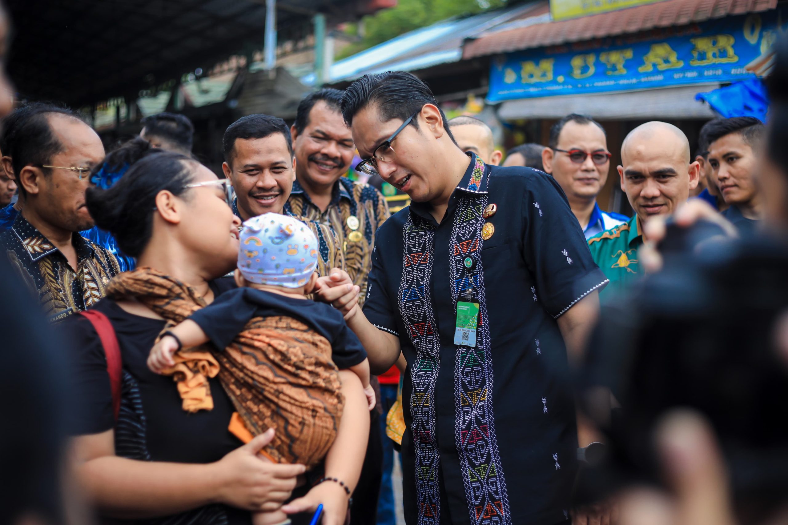 Sudah Berlangsung 2 Tahun, Rico Waas Tinjau Tanah Amblas di Pasar Induk Lau Cih