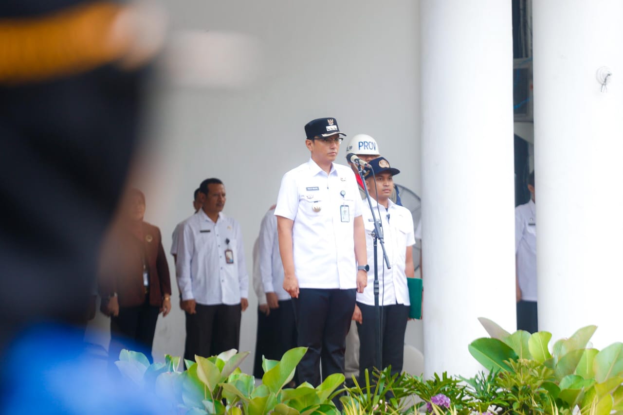 Serahkan SK Pengangkatan 529 CPNS Pemko Medan, Rico Waas: Jaga Diri Tetap Tidak Ternoda Permasalahan