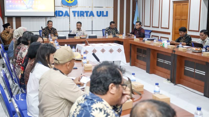 Sekretaris Daerah Hadiri Rapat Tahunan Perumda Air Minum Tirta Uli dan Penetapan Deviden Tahun Buku 2024