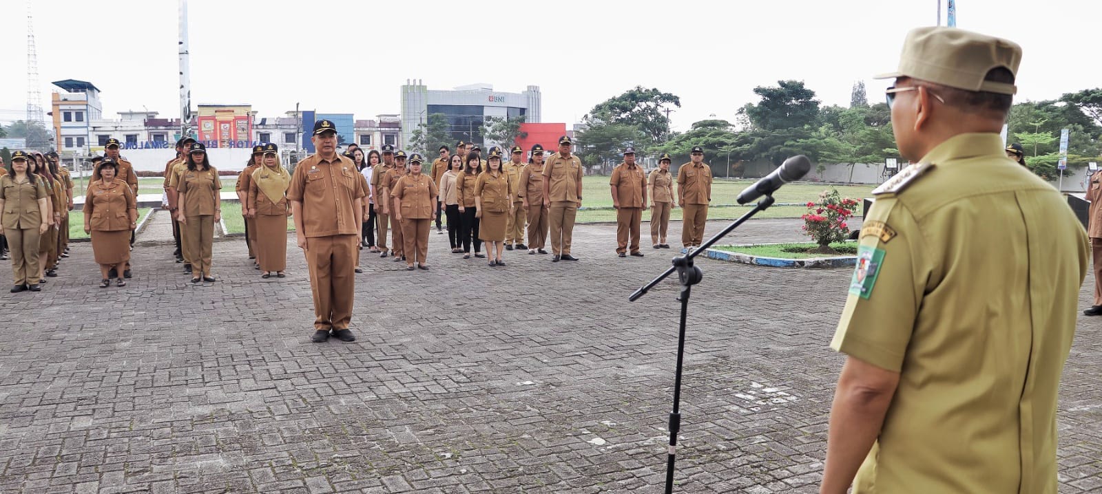 Bupati Simalungun Ingatkan ASN Agar Disiplin Dalam Bekerja