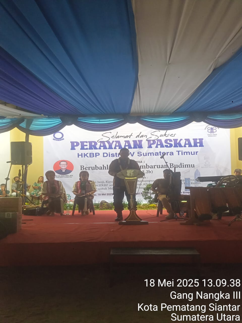 Kapolsek Siantar Marihat Hadiri Perayaan Paskah HKBP Distrik V Sumatra Timur, Sampaikan Pesan Kamtibmas
