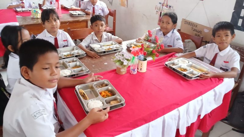 Program Makan Bergizi Gratis (MBG) Kepada Siswa Mulai Disalurkan di Kota Pematangsiantar