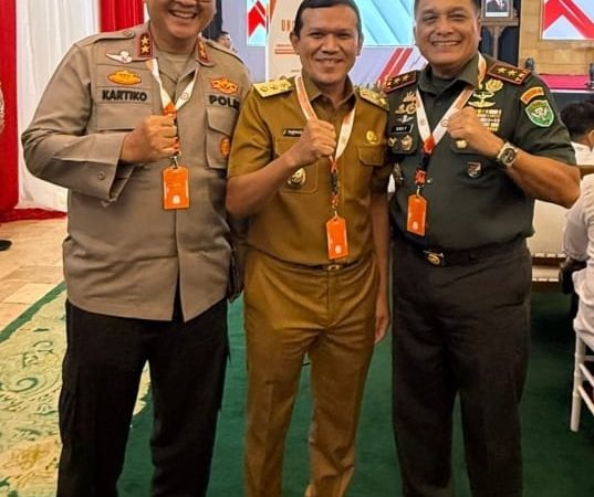 Tampil Bersama, Wagub dan Kapolda Serta Pangdam Ikut Saresehan di Jakarta