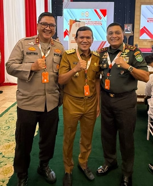 Tampil Bersama, Wagub dan Kapolda Serta Pangdam Ikut Saresehan di Jakarta