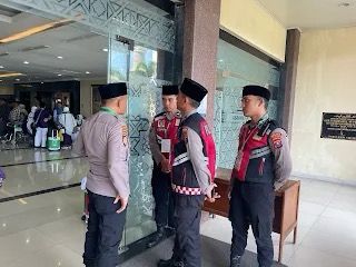 Sinergi Polri dan PPIH Embarkasi Medan Wujudkan Pelayanan Humanis untuk Calon Jemaah Haji