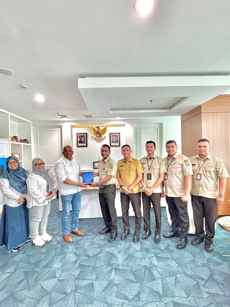 Pemko Medan Melalui Bapenda Apresiasi Sejumlah Wajib Pajak