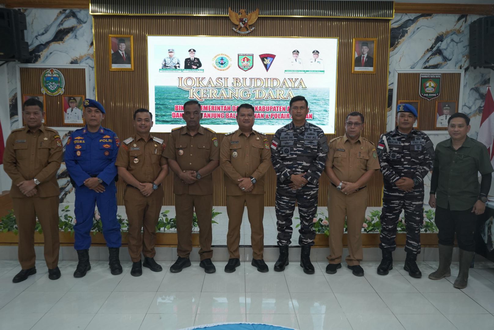 Bantu Perekonomian Nelayan Silo Baru, Wakil Bupati Asahan Tabur Benih Kerang Dara