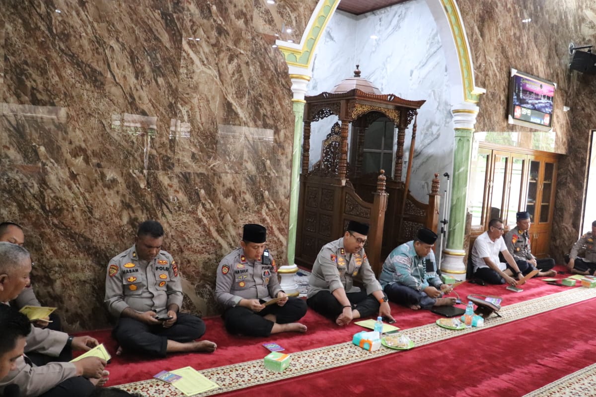 Kapolres Langkat Laksanakan Dzikir Bersama Untuk Membangun Integritas, Memperkuat Moralitas dan Sinergi Hati Sesama Anggota Polri