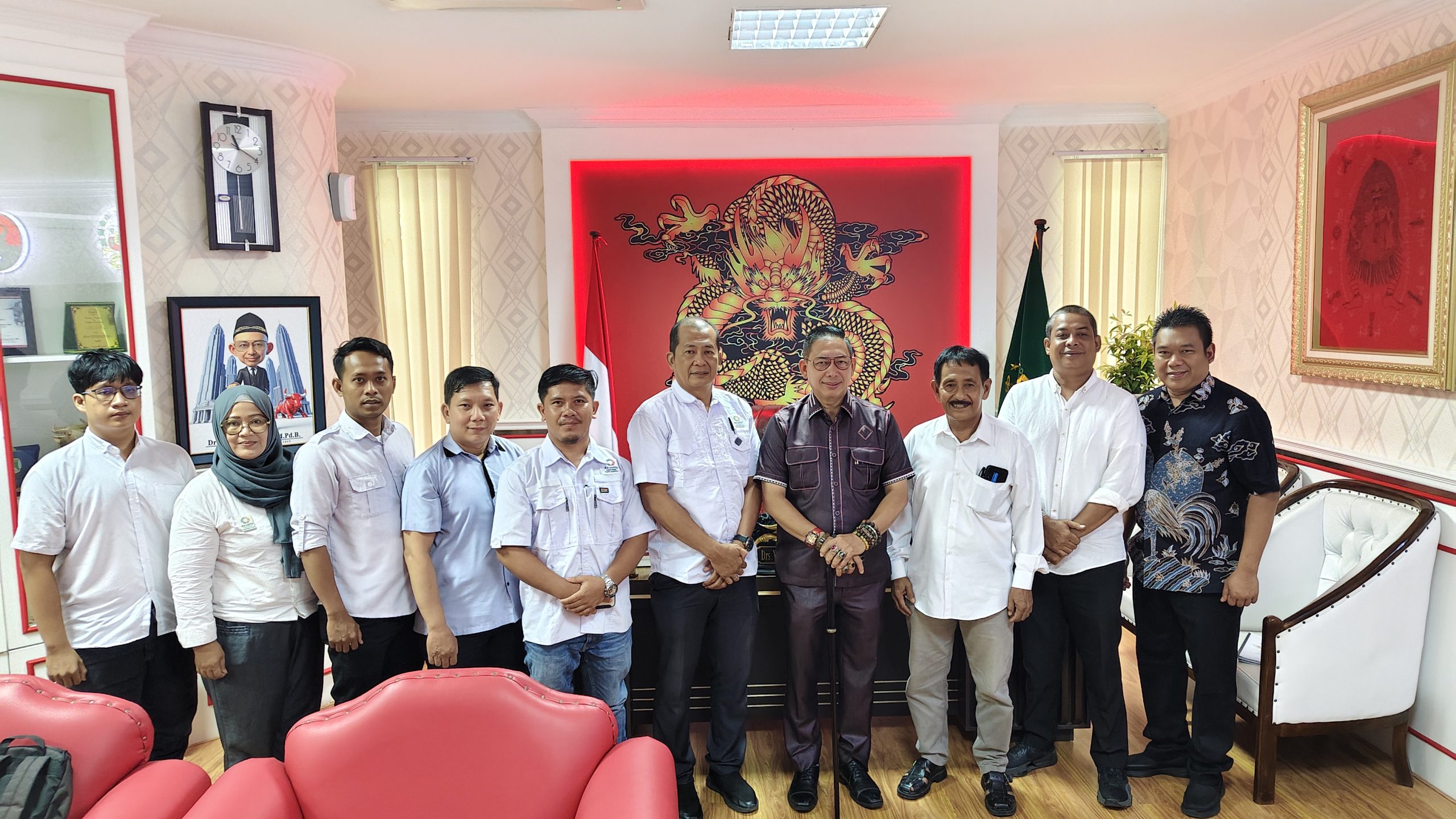 Terima Audensi Pengurus Akuatik Indonesia, Wong Ingin Kota Medan Memiliki Kolam Renang Standar Nasional