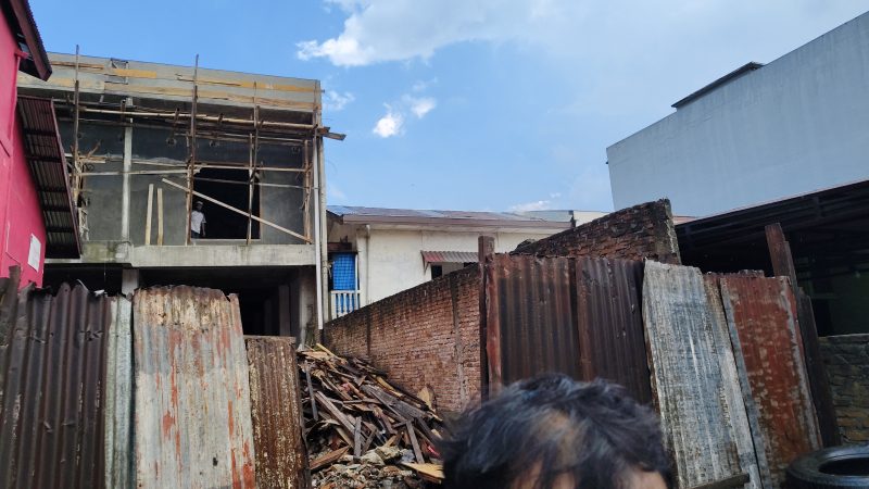 Anggota DPRD Medan, Jusup Ginting Suka Minta Pemilik Bangunan Temui Jiran Tetangga Akibat Resah Tertimpa Pecahan Material