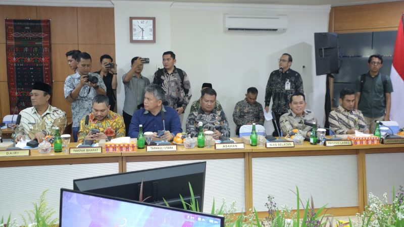 Wakil Bupati Asahan Ikut Rapat RUPS Luar Biasa PT. Bank Sumut