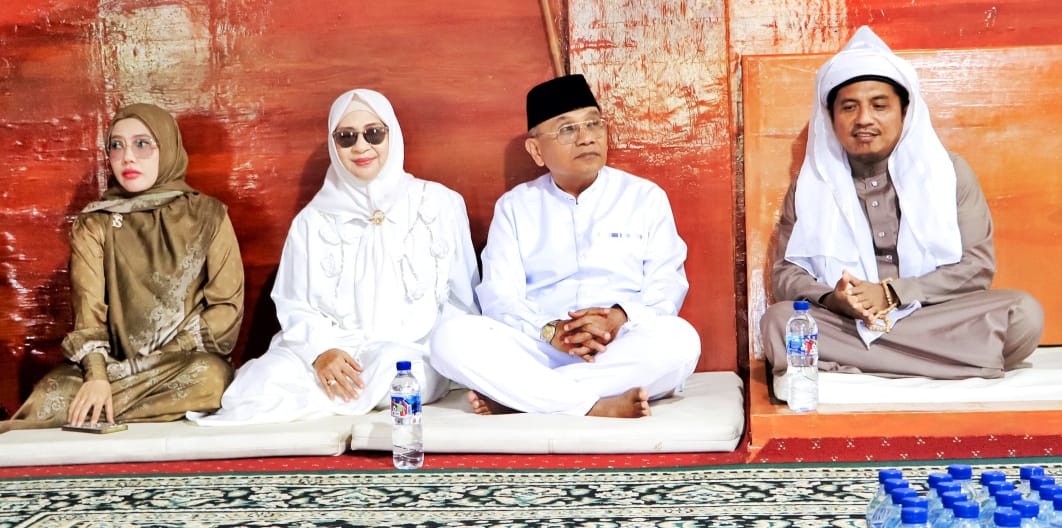 Lawatan di Pondok Persulukan Serambi Babussalam Hatonduhan, Bupati Simalungun: “Hubungan Kekeluargaan Kami Sudah Sangat Erat Sejak Lama”