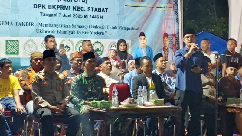 Polres Langkat Mengerahkan 209 Personel Gabungan Mengatur Lalu Lintas Pawai Obor Hari Raya Idul Adha 1446 H/2025di Kab. Langkat
