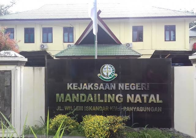 Ungkap Kasus Smart Village, Kejari Madina Harus Periksa Kepala Desa