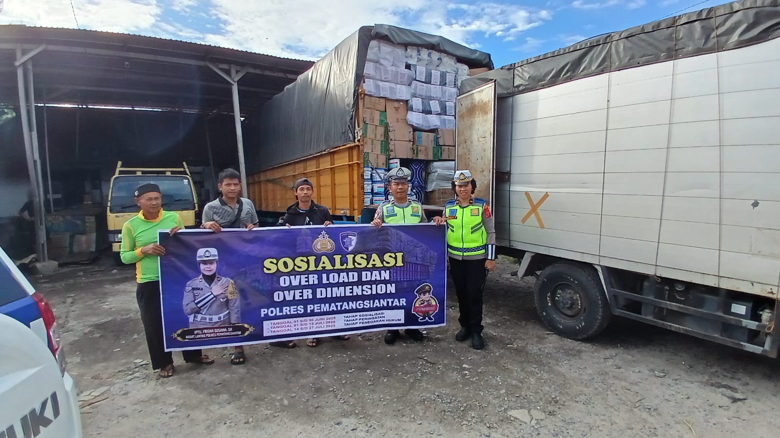 Sat Lantas Polres Pematangsiantar Laksanakan Sosialisasi Overload dan Overdimensi Kepada Pengusaha Expedisi