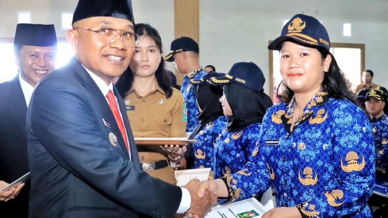 Sah… Bupati Simalungun Lantik dan Serahkan SK 1.068 PPPK