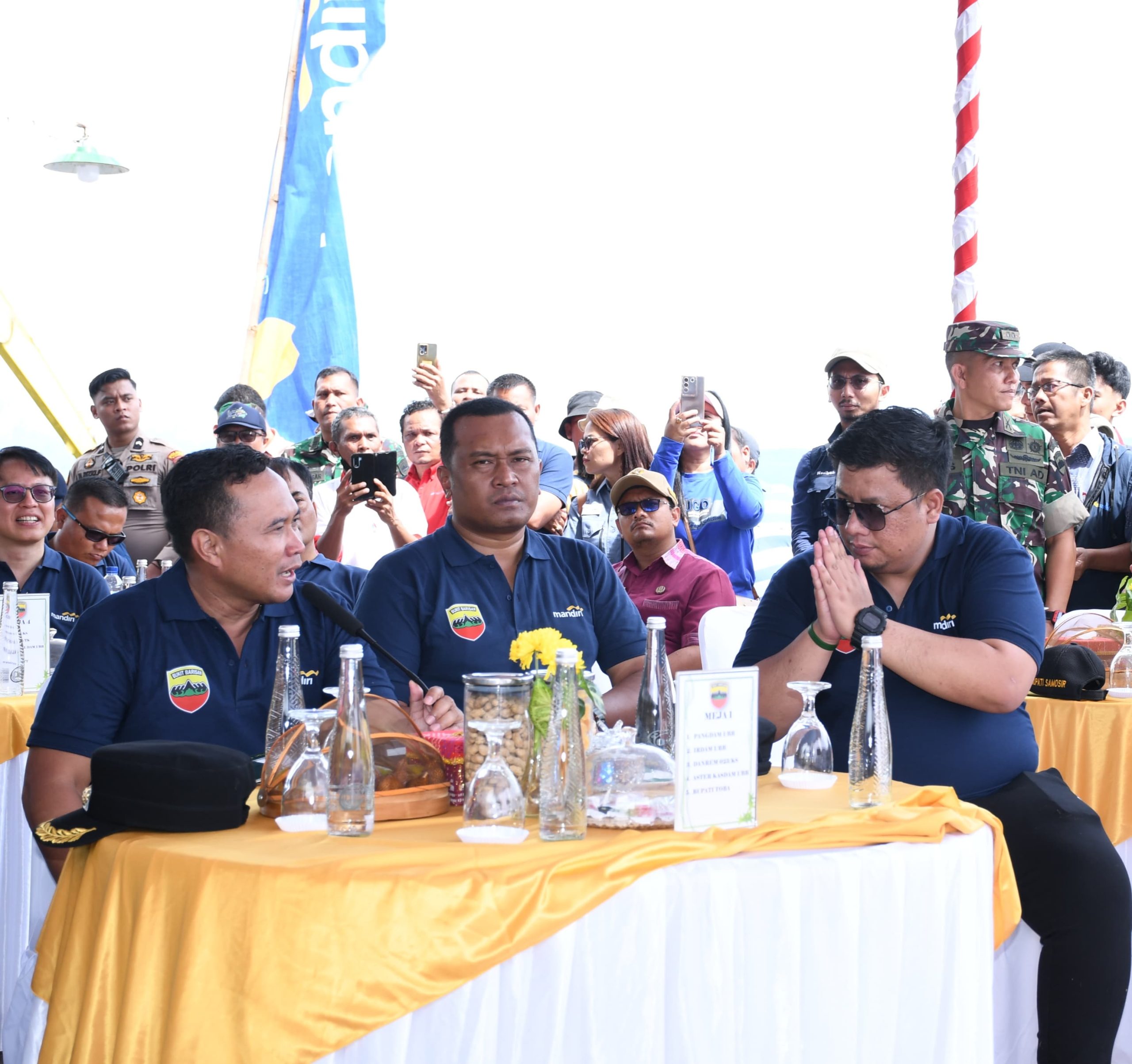 Sinergitas Memelihara Kelestarian Danau Toba, Bupati Samosir: Eceng Gondok dapat Menambah Mata Pencaharian Masyarakat