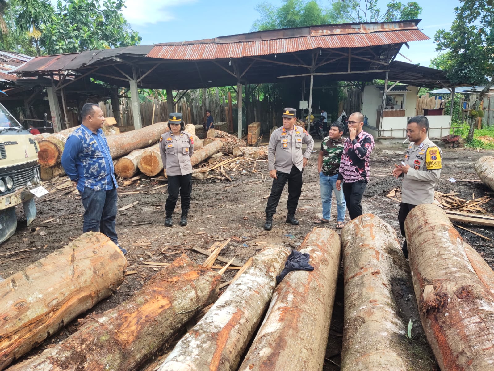 Kapolsek Siantar Marihat Bersama Forkopimca Siantar Marimbun Hadir Respon Keluhan Warga