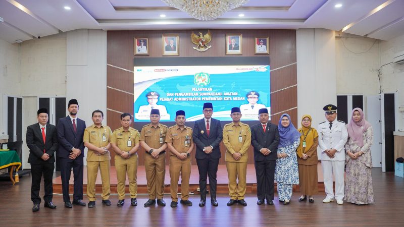 Kali Pertama, Rico Waas Lantik 4 Pejabat Administrator, Begini Pesannya