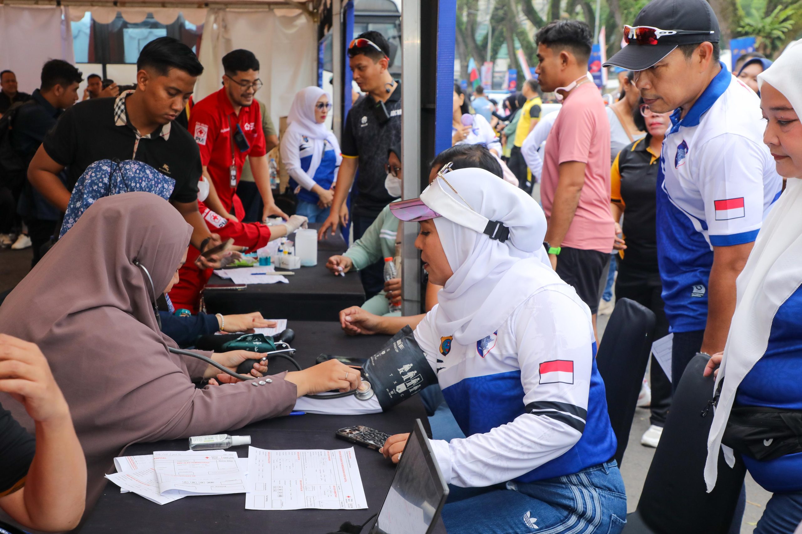 Momen HUT Bhayangkara Ke-79, Polda Sumut Bersama Masyarakat Donor Darah untuk Sesama
