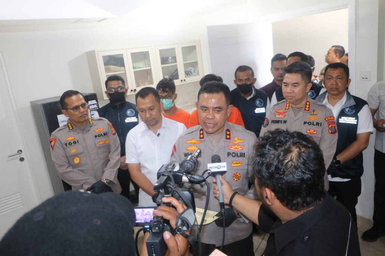 Kado HUT Bhayangkara Ke-79: Polda Sumut Bongkar Pabrik Liquid Vape karena Mengandung Narkotika Senilai Rp300 Miliar