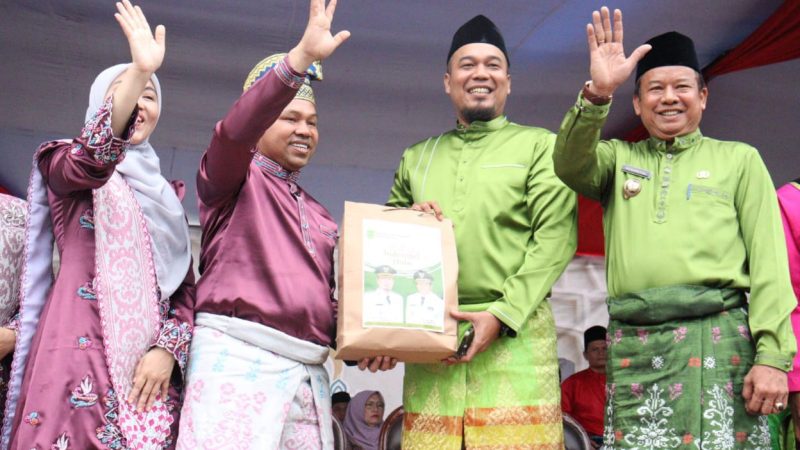 MTQ Tingkat Provinsi di Bekalis,Bupati dan Wakil Bupati Inhu Pimpin Kafilah