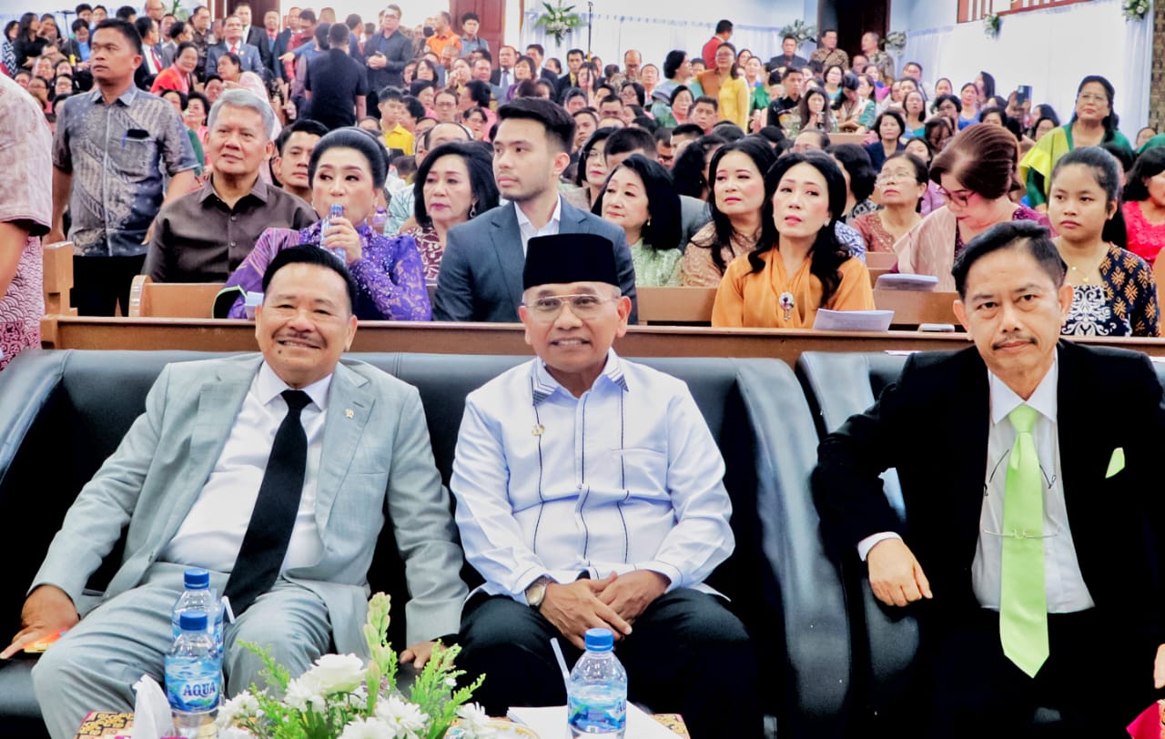 Bupati Simalungun Harapkan Peran Gereja Turut Serta Mensosialisasikan Tentang Bahaya Narkoba
