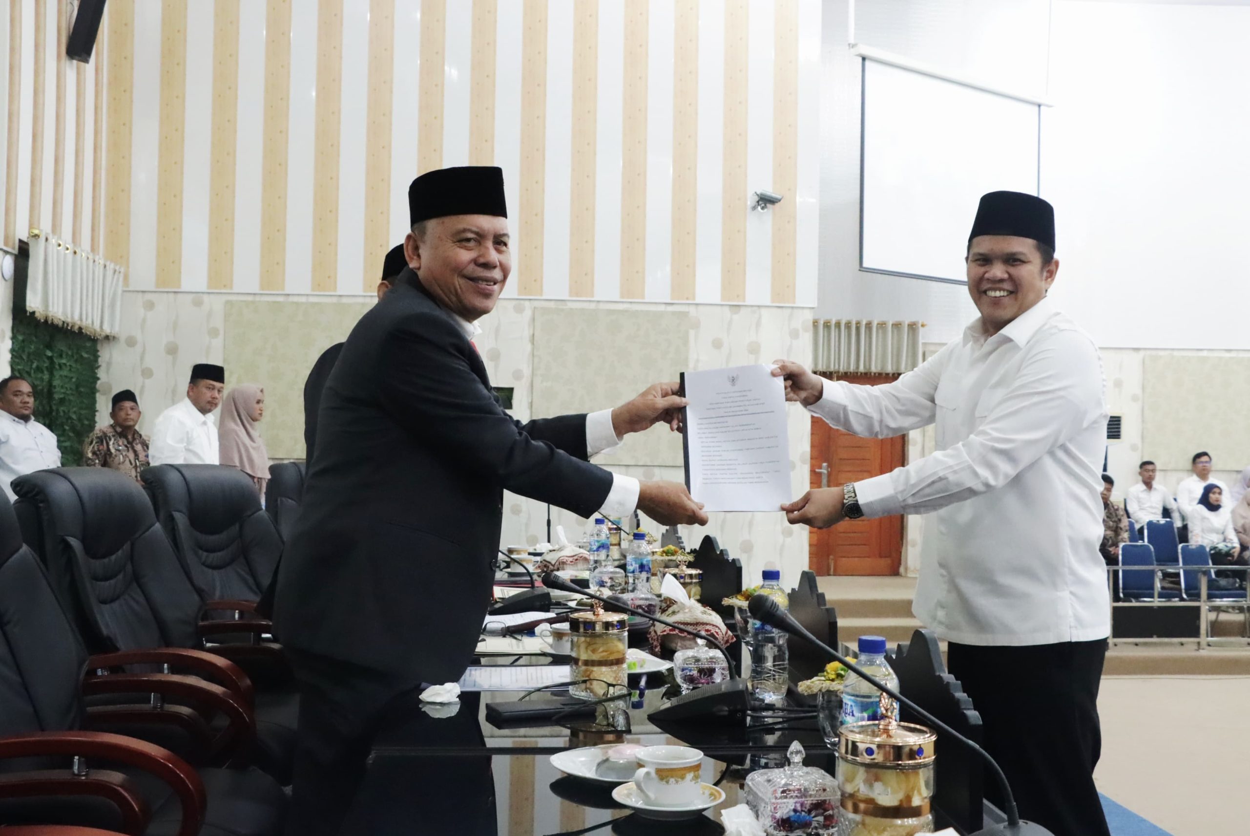 Wabup Adlin Sampaikan Nota Pengantar Laporan Pertanggungjawaban APBD Sergai TA 2024