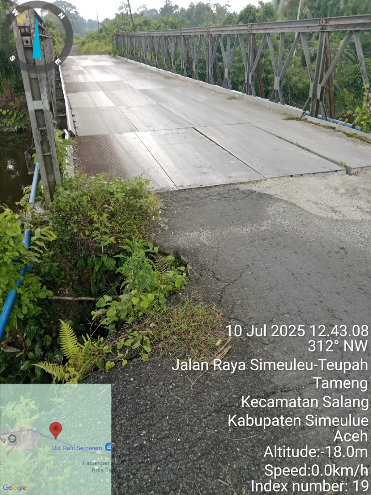 Jembatan Rusak di Simeulue Ancam Keselamatan, Warga Harap Perhatian Serius dari Pemerintah