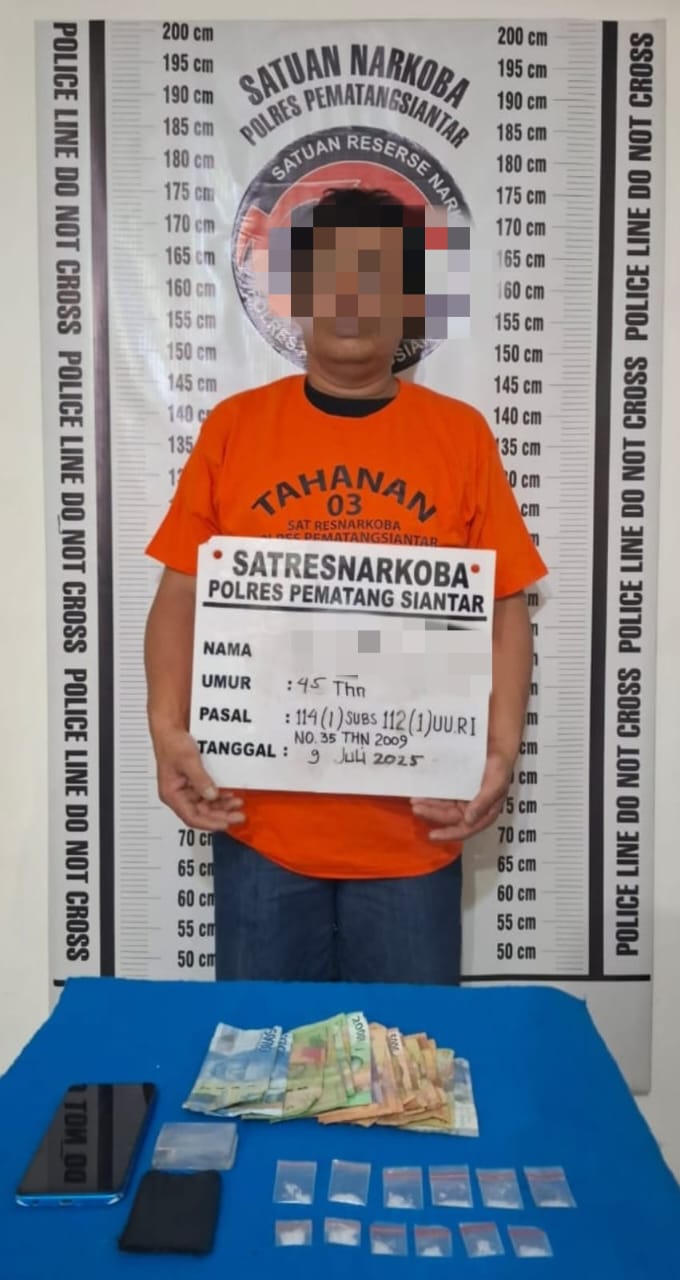 Sat Resnarkoba Polres Pematangsiantar Amankan Pelaku Pemilik 12 Paket Sabu di Rumahnya