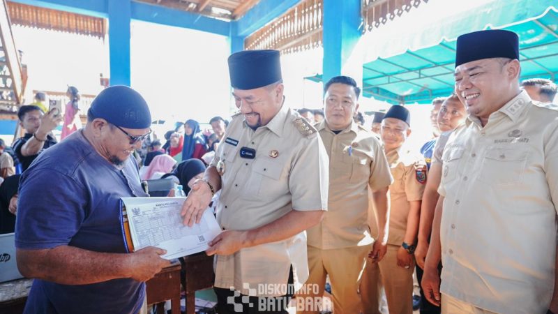 Pastikan Pelayanan Menyentuh Langsung Masyarakat, Bupati Baharuddin Siagian Tinjau Program Berlayar 6