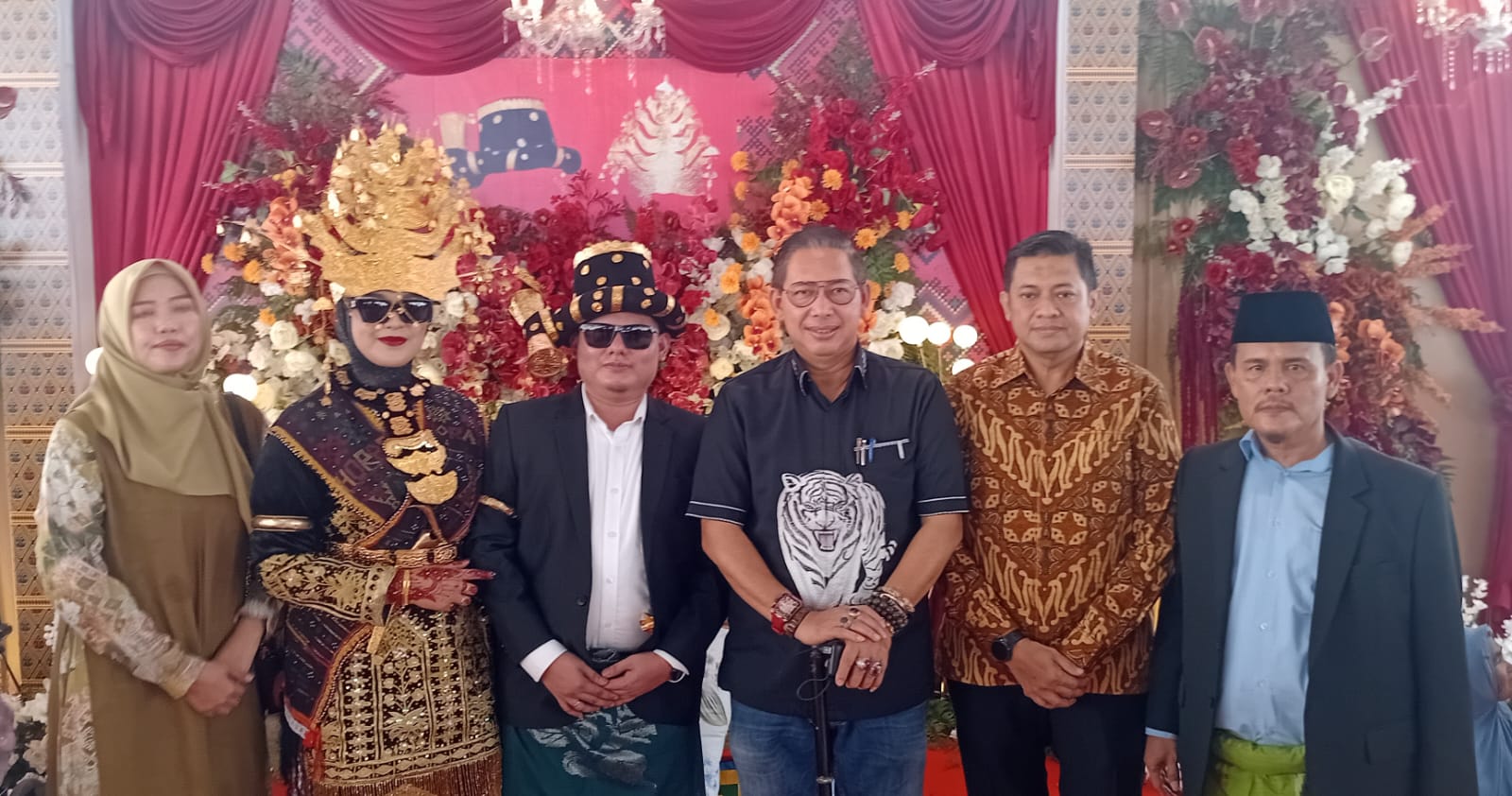 Pernikahan Putra Anggota DPRD Medan Muslim Harahap Diwarnai Budaya dan Adat Tapanuli Selatan 