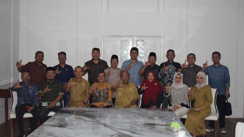 Sebelum Ranperda RPJMD, Pansus DPRD Langkat Beraudiensi ke Bupati